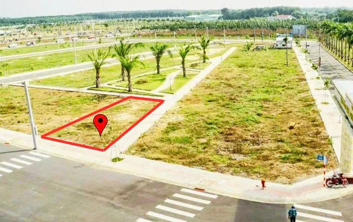 Bán 1 lô trục chính Nam Long 3 giá mềm