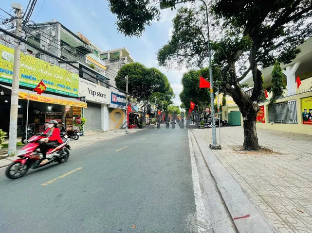 325 - SIÊU HIẾM- BÁN NHÀ 2 MẶT TIỀN KINH DOANH 1T1L- ĐƯỜNG THỐNG NHẤT - NGAY GA METRO THỦ ĐỨC- 136M2