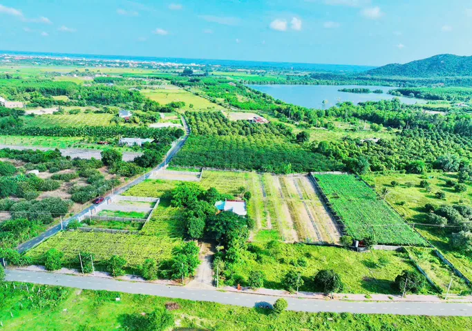 Bán Gấp Lô Đất Ngay Hồ Sở Bông-Giá Ngợp, Cách BIỂN PHƯỚC HẢI 3KM