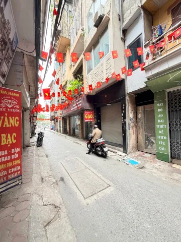 Bán Mặt Phố Đống Đa, 20m, tầm tiền cực hiếm, 6 tầng dân xây, kinh doanh đỉnh. 7,46 Tỷ.