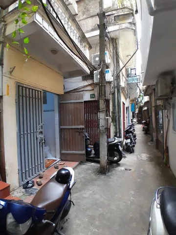 Bán Nhà Ô Chợ Dừa 33m Chỉ Hơn 6 Tỷ, nhà 4 tầng dân xây, cải tạo lại như mới.