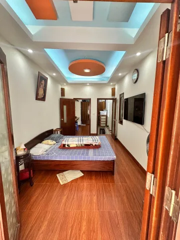Bán nhà Nguyễn Lương Bằng, 40m, chủ chuyển nhà to, đất vượng lộc, chỉ hơn 200tr/m