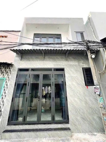 Cần bán nhà ở Nguyên Hồng, Gò vấp. Gần đường Phạm Văn Đồng. Giá chỉ 2,8 tỷ, cần tiền nên bán gấp