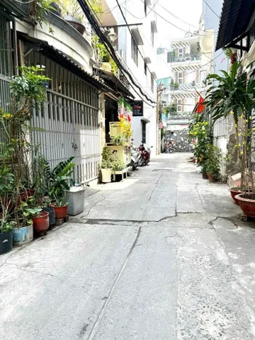 7.x TỶ - 63m2 NỞ HẬU - CMT8 Q.10 - 3 BƯỚC RA HẺM XE TẢI - GIÁ TỐT KHU VỰC