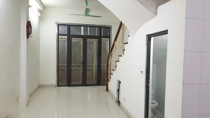 Cho Thuê Nhà Ngõ 94 Đường Hoàng Công Chất - Phú Diễn - Bắc Từ Liêm/ 60M² 4 Tầng 4 Ngủ - Giá Thuê 13tr
