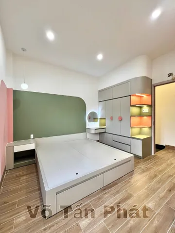 🏡Giá mới 2 tỷ 280 triệu🏡 (Giá cũ 2 tỷ 380) Bán nhà 1 trệt 1 lầu xây mới hoàn công, full nội thất, tại hẻm 49 Trần Hoàng Na, P Tân An, Tp Cần Thơ. 
📞Sđt (zalo) 0793973136 Phát (thương lượng trực tiếp chủ nhà)
✅Diện tích: 4,4m x 9,7m Dtsd 80m2
✅Pháp lý: 