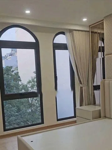 Cho thuê nhà phố Trích Sài-Tây Hồ-3 thoáng sáng-Ô tô vào nhà-Dt 36mx7tầng thang máy-48tr/1 tháng