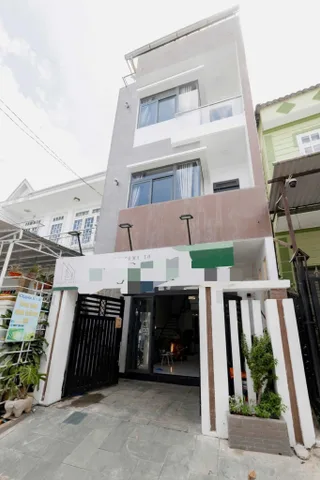 Bán căn nhà Ngô Quyền - Đà Lạt-7 tỷ 8- 3 Tầng-5P ngủ-ngay trung tâm tp