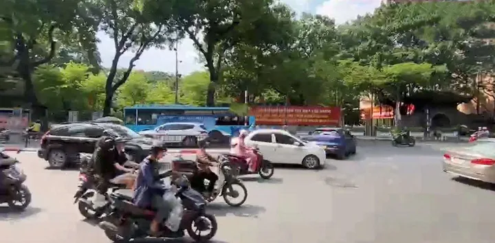 Cho thuê tầng 1 mặt phố Tây Sơn-Đống Đa-Dt76m-Mặt tiền 6m-35tr/1 tháng-cho ngủ lại