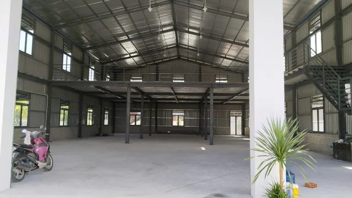 Bán kho xưởng mặt tiền nhựa xã Tân Hiệp Hóc Môn TPHCM, DT: 997m2.