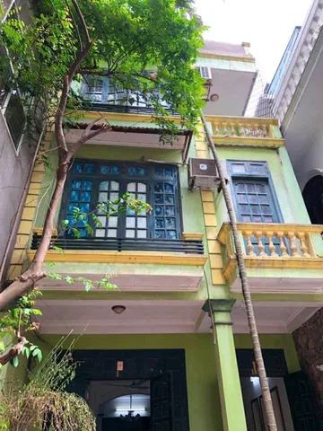 Cho Thuê Nhà Tứ Liên - Tây Hồ/ 100M² 4 Ngủ/ Thoáng Trước Sau - Nhà Có Sân Rộng - Giá Thuê 16tr