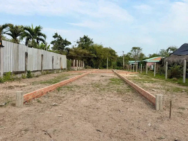 Bán gấp lô đất ngay trung tâm Thị Xã Trảng Bàng - 72m2 Full thổ cư - Giá nét căng chỉ 720tr