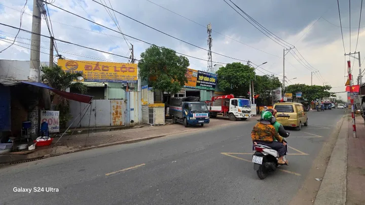 Bán xưởng MT đường Liên Ấp 123 xã Tân Vĩnh Lộc quận Bình Tân TPHCM, DT: 1700m2.