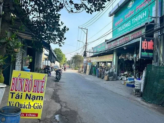 Bán mặt bằng buôn bán kinh doanh VIP đường 6B xã Vĩnh Lộc B huyện Bình Chánh TPHCM, DT: 13x55m. Giá hạ còn: 9,6 tỷ.
