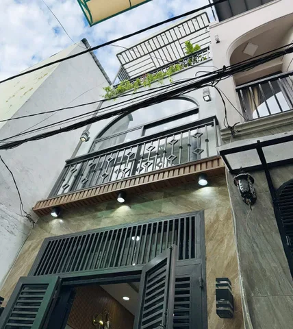 Nhà đẹp DT 39,2m2 giá 2tỷ850 đường Phú Mỹ Quận Bình Thạnh