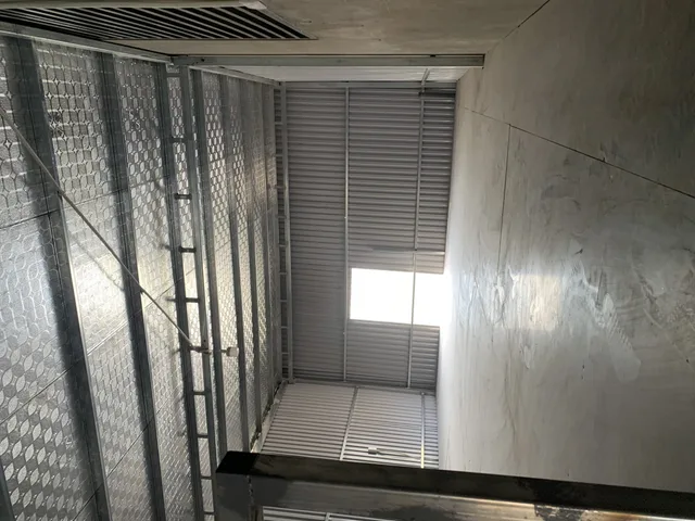 Cho thuê nhà c4 măt đường 17m, diện tích 5,5mx13,5m giá 9.000.000 vnd