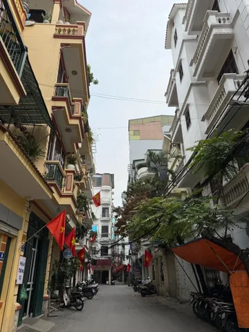 Bán nhà Đội Cấn Ba Đình Hà Nội mặt tiền rộng kinh doanh đỉnh ô tô tránh