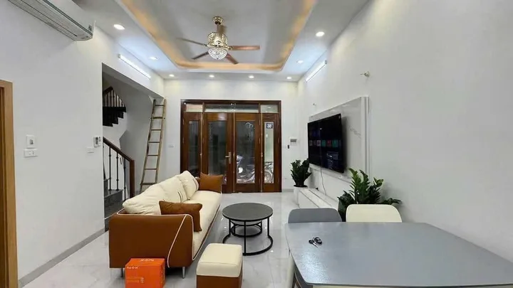 Cho Thuê Nhà Xây Mới 40M² 4 Tầng 4 Ngủ - Full Nội Thất Xịn - Giá Thuê 14tr