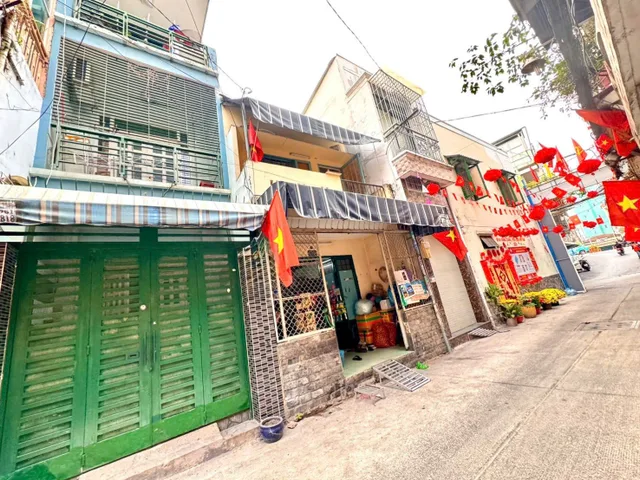 BÁN NHÀ 3 TẦNG XE HƠI ĐẬU CỬA Đ.HAI BÀ TRƯNG, QUẬN 3- DT 64M2- CHỈ 13.1T- 0938676685 GIANG GIANG