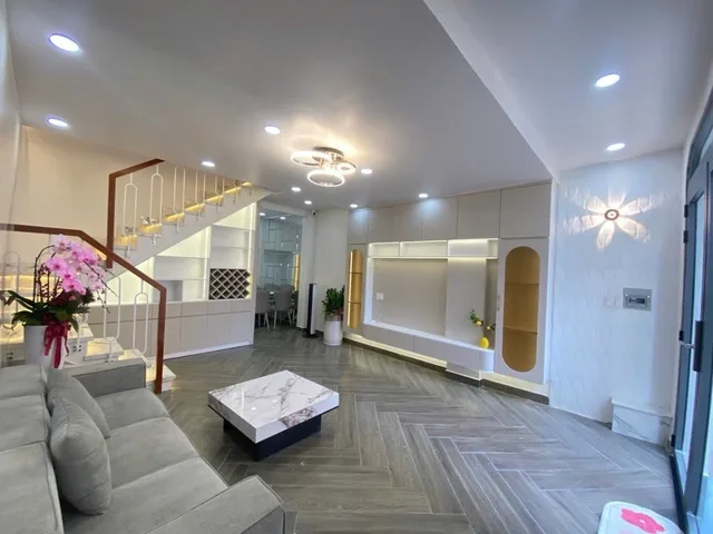 NHÀ MỚI 2 TẦNG HUỲNH TẤN PHÁT, TÂN MỸ, Q7 MẠT TIỀN HẺM 3M. SHR, NỘI THẤT CAO CẤP ĐẸP LUNG LINH.