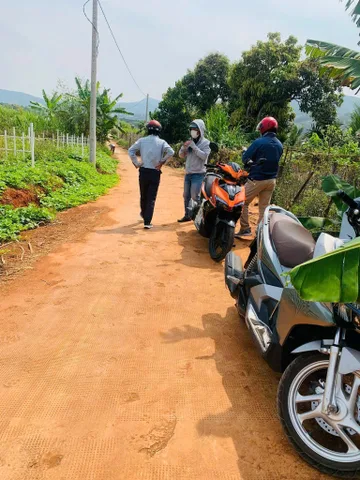 Đất thổ cư xã Đông Thanh ngay hồ Thanh Trì, chỉ 300m ra tới đường nhựa. GIá 830 triệu. Trọn Sổ