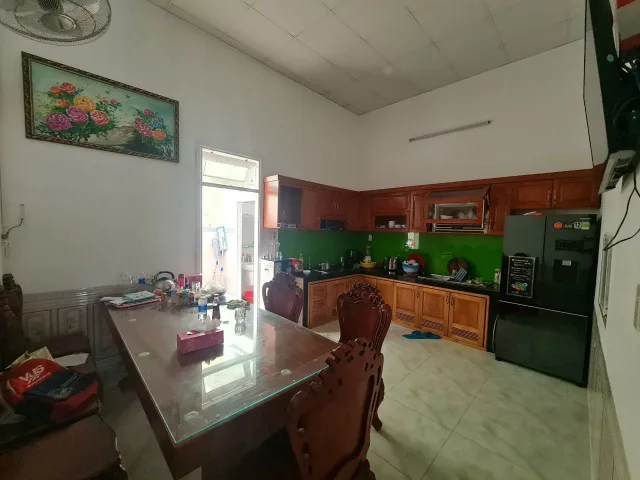 BÁN GẤP NHÀ CẤP 4 HẺM Ô TÔ BÌNH GIÃ PHƯỜNG 10