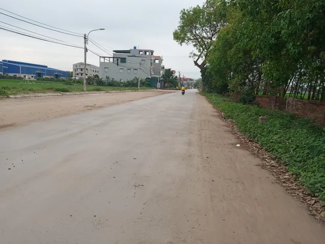BÁN TRỤC CHÍNH LƯƠNG TÀI ĐẤT ĐẤU GIÁ 117,5m2, đường cực rộng, giá tốt: 0835459289