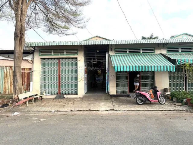 Bán Nhà Trọ 300m2 - 1.03 Tỷ, 2 kiot - 10 phòng ngày Đường XC2, Phường Mỹ Phước, SHR, Gần MP 300m