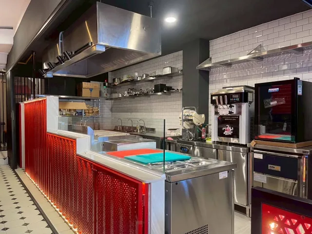 Fully Equipped Restaurant for Sale - Move-In Ready - Prime Location, Binh Thanh, Ho Chi Minh City