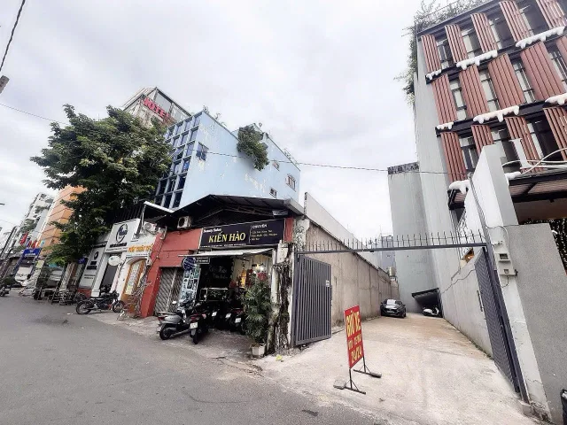 BÁN QUỸ ĐẤT SIÊU HIẾM Đ.ĐINH CÔNG TRÁNG, QUẬN 1- DT 148M2- 5,7M*30M- NGAY NHÀ THỜ TÂN ĐỊNH VIP