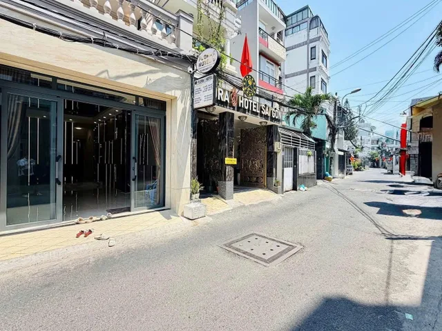 CHƯA HẠ NHIỆT SAU TẾT SIÊU PHẨM TÂN BÌNH 4 TỶ 980 TRIỆU CẦN BÁN GẤP NGAY TẠI HẺM 54 BẠCH ĐẰNG. DT 86,7M2, SHR, HDT CAO 24 TRIỆU/1 THÁNG