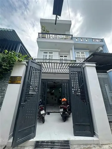 Bán nhà 70m² 4.2×17m²  giá 5.55 tỷ  Phường Bình Tân