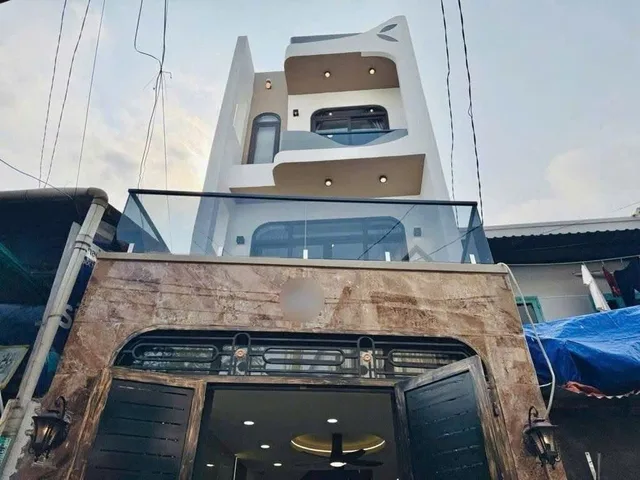 Cô Hà bán nhà tại Tôn Đản, Phường 13, Quận 4, DT 63,6m2, giá 2 tỷ 900, thuê: 26tr/tháng, sổ hồng riêng chính chủ - hoàn công đủ.