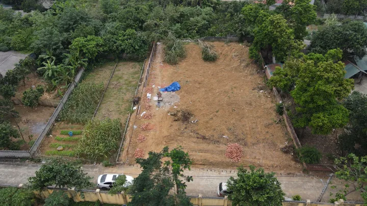 Bán đất 1000m² có sẵn 100m² thổ cư ngang 25m giá 9 tỷ tại Xã Phú Cát