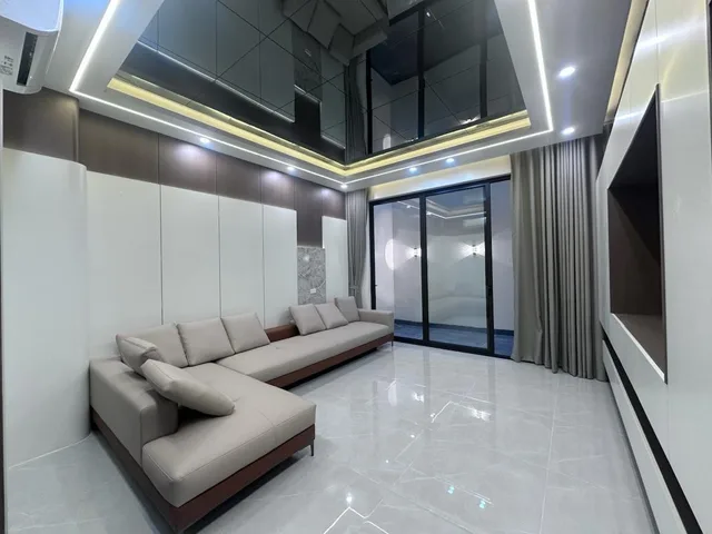 TRẦN DUY HƯNG 50M, 5,5 TẦNG,NHIỀU THOÁNG, THANG MÁY ,CÁCH MP 50M. GIÁ 12 TỶ.