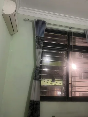 Cho thuê phòng trọ 28 tam Khương phường kim liên đống đa hà nội gần trường đại học y .công đoàn.thủy lợi.đầy đủ giường tủ.máy điều hòa.bình nóng lạnh