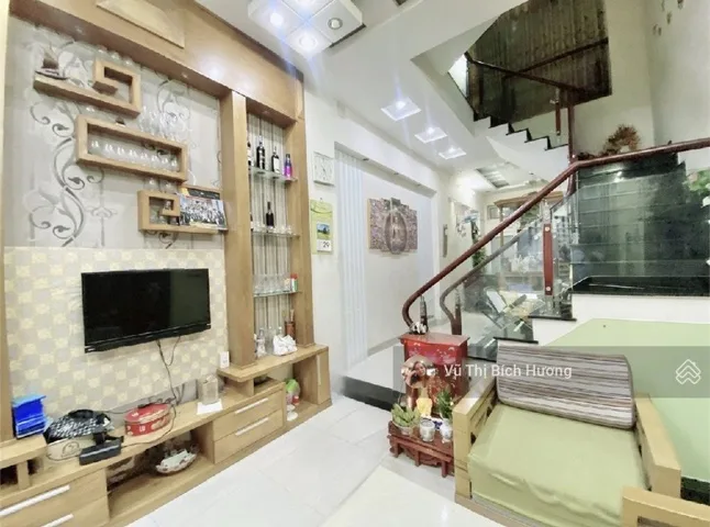 Nhà đẹp, chủ gấp bán. Hẻm 343 Tô Hiến Thành. DT 53m2 x 5 tầng. Chỉ 7 tỷ 900