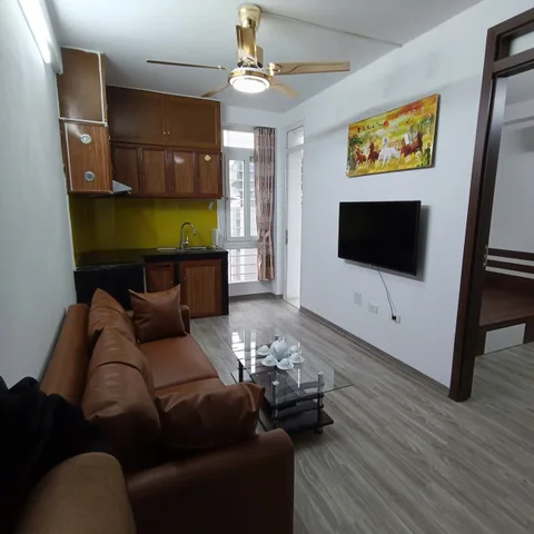 Bán căn hộ chung cư đường Trường Chinh, Đống Đa gần Ngã Tư Vọng, nhà đẹp full nội thất ở luôn