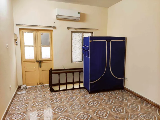 CHO THUÊ NHÀ PHỐ ĐỘI CẤN, VẠN PHÚC, BA ĐÌNH, 36M2, 2 TẦNG, NHÀ ĐẸP, GẦN PHỐ, SÂN RỘNG