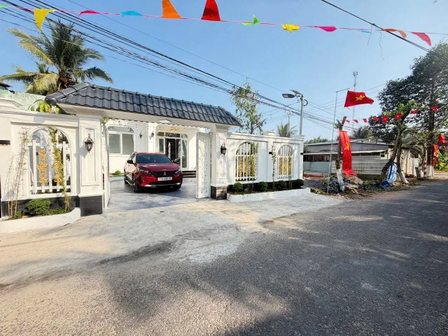 BÁN NHÀ BÌNH PHÚ BẾN TRE  – 243M² – SÂN ĐẬU Ô TÔ – 3TY2