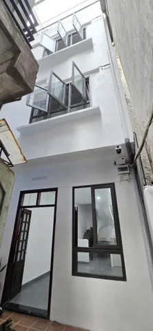 Cho Thuê Nhà Hoàng Cầu 35M² 4 Ngủ - Nội Thất CB - Giá Thuê 16tr