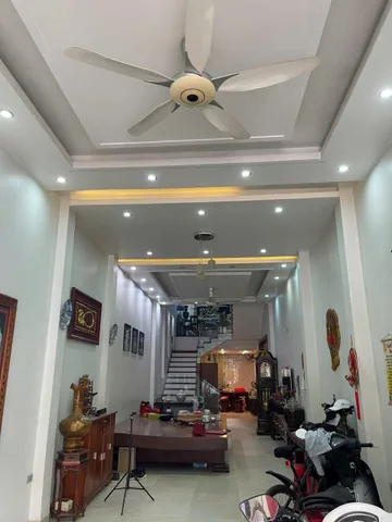 Nhà Đẹp – Giá Tốt – Cần Bán Nhà 5 Tầng Mặt Đường Nguyễn Trãi, P. Tân Sơn (Hạc Thành), TP.Thanh Hóa