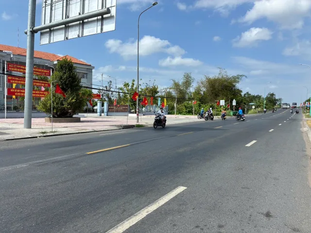 Bán Nhà riêng 109.8m2 có sẵn 109.8 m2 thổ cư giá 1.99 tỷ tại Đường Nhựa Phường Tân Ngãi Vĩnh Long