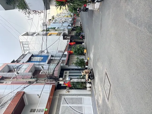 Bán nhà Phan Văn Trị ngang 6 sổ hồng riêng hẻm xe hơi 4 tầng