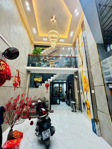 NGAY AEON TÂN PHÚ -  NHÀ ĐẸP LUNG LINH Ở NGAY - 5 TẦNG - NHỈNH 8 TỶ.