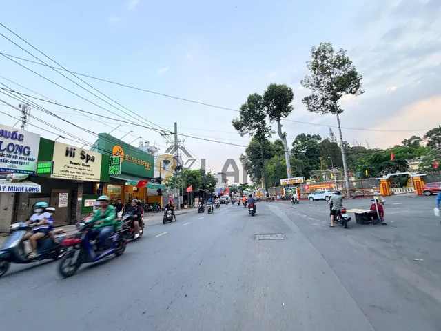 309 - SIÊU PHẨM F0 - HÀNG PHÂN LÔ- NGAY CHỢ TĂNG NHƠN PHÚ B - HẺM1/ - BƯỚC 5M RA MẶT TIỀN ĐƯỜNG LỚN