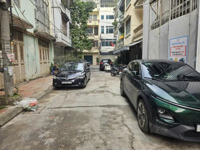Cho Thuê Nhà Tân Ấp - Ba Đình 60M² 4 Tầng 4 Ngủ - Nội Thất CB - Ngõ Ô Tô - Giá Thuê 18tr