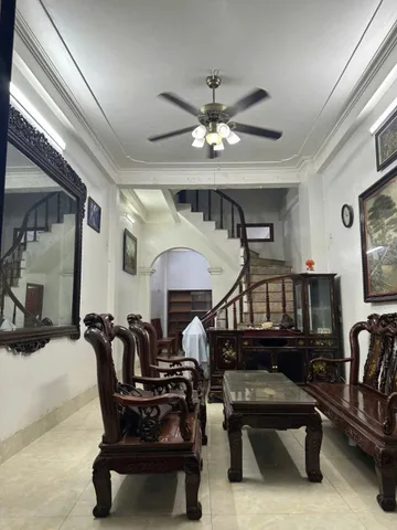 Cho thuê nhà Phúc Tân Hoàn Kiếm 50m x 3T, 4 NGỦ giá 10 triệu
