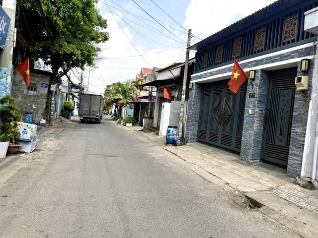 🚗 BÁN NHÀ 3 TẦNG - 52.4M2(4.6*12), HOÀN CÔNG, KHÔNG QH - NHÀ HẺM XE HƠI - GẦN CHỢ, UBND. P LONG PHƯỚC, THỦ ĐỨC.(TA)