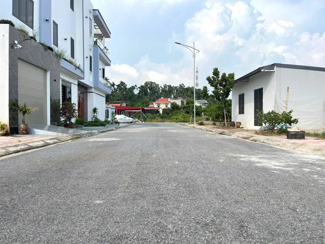 Bán 155m đất, Mặt tiền : 6m.Tại : Núi Đối - Kiến Thuỵ - Hải Phòng